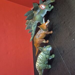97' Jurrasic Park & 2018 World Dinos Working Condition New Batteries